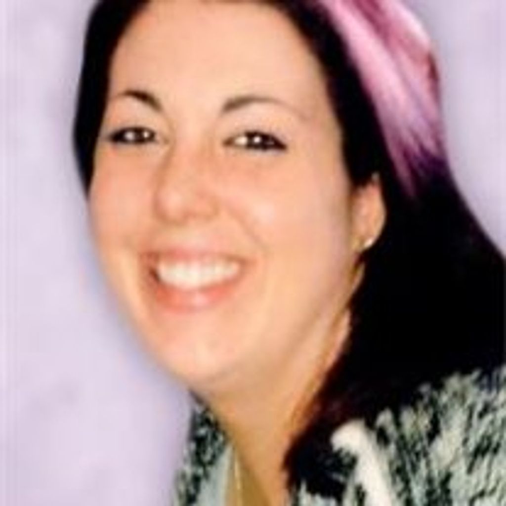 Nicole Gavis
