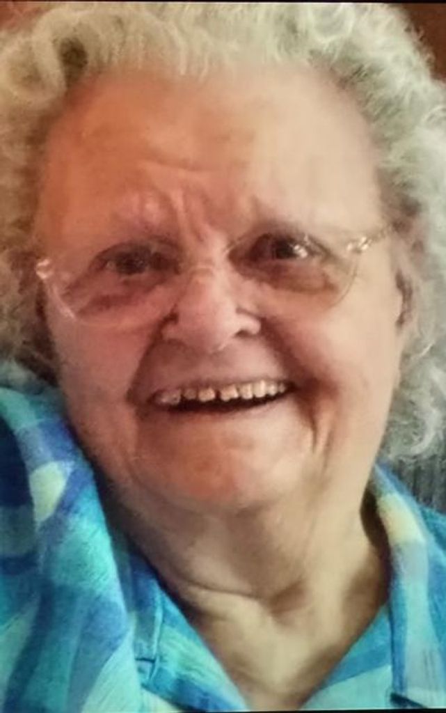 Vina Lou Brown Profile Photo