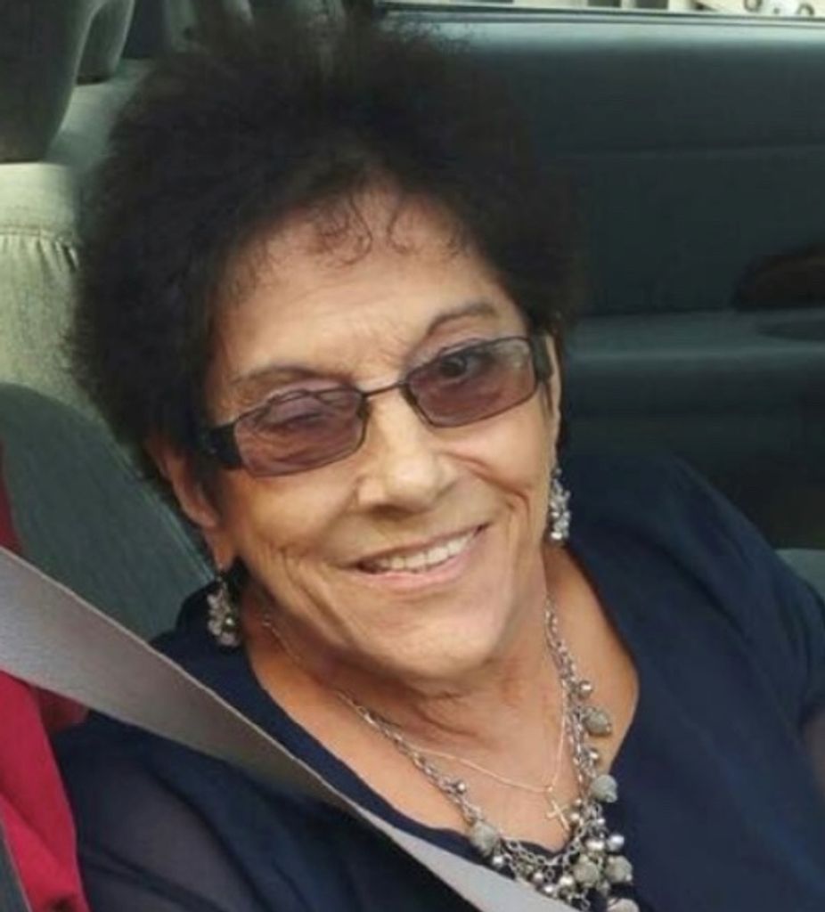 Rose Rozas Profile Photo