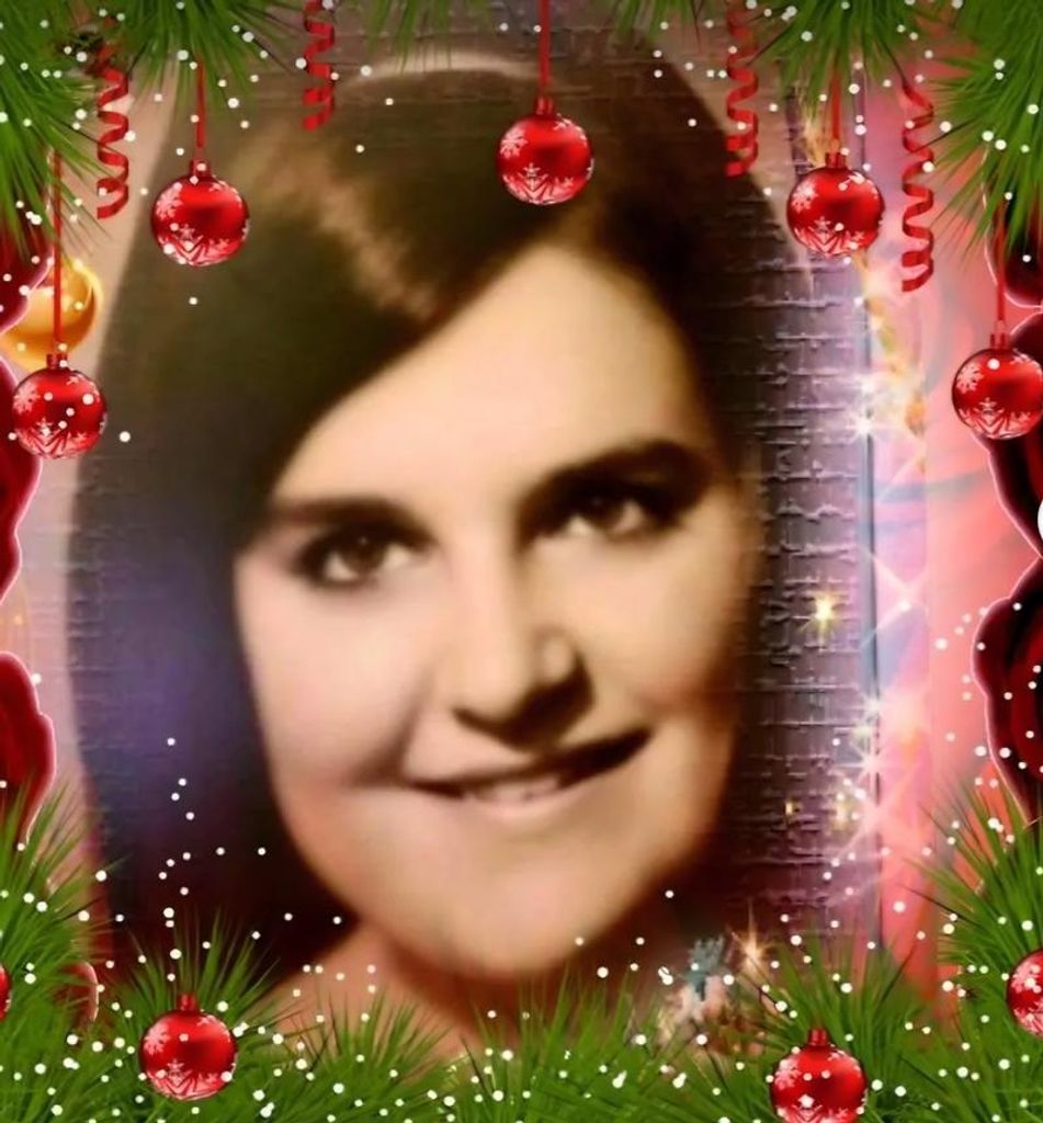 Adria Gail Quesnel Profile Photo