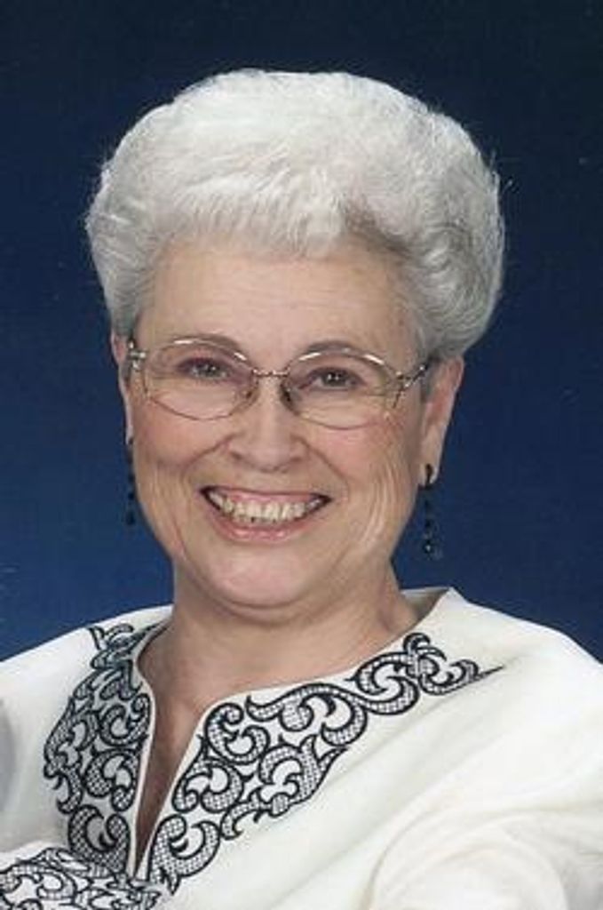 Neva Louise Traweek Profile Photo