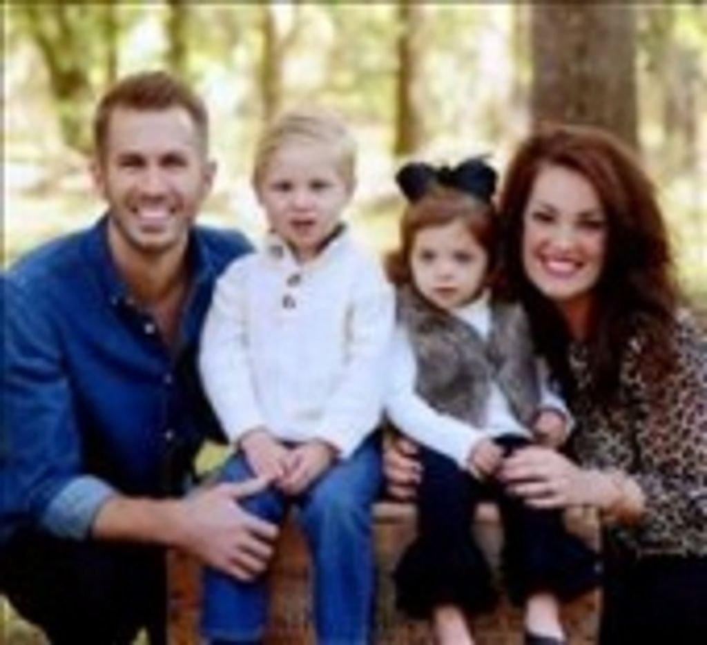 Lyndsie Beggs Brooker Profile Photo