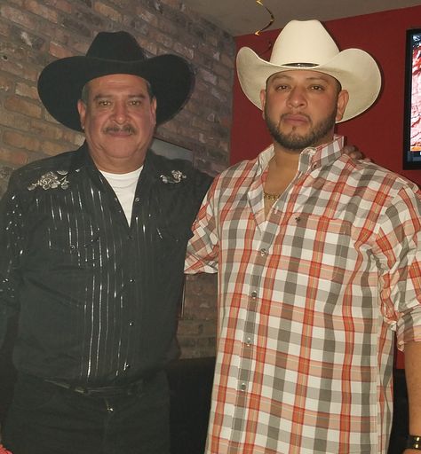 Jose Ovalle Caceres photo gallery thumbnail 58 of 67