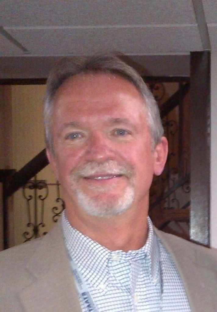 Dennis Voeller