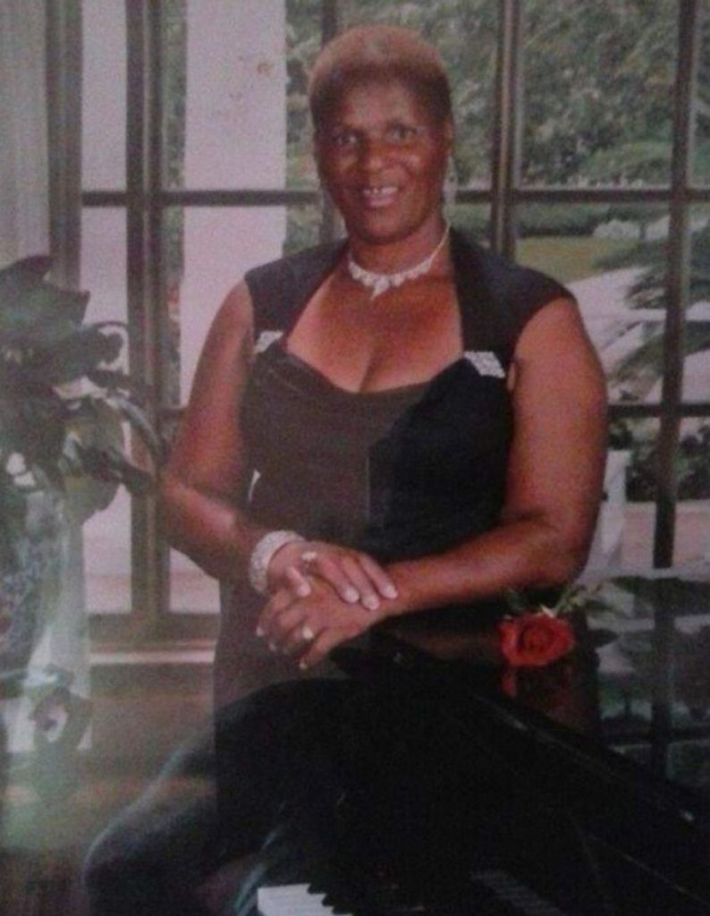 Mrs. Gloria Campbell Lee