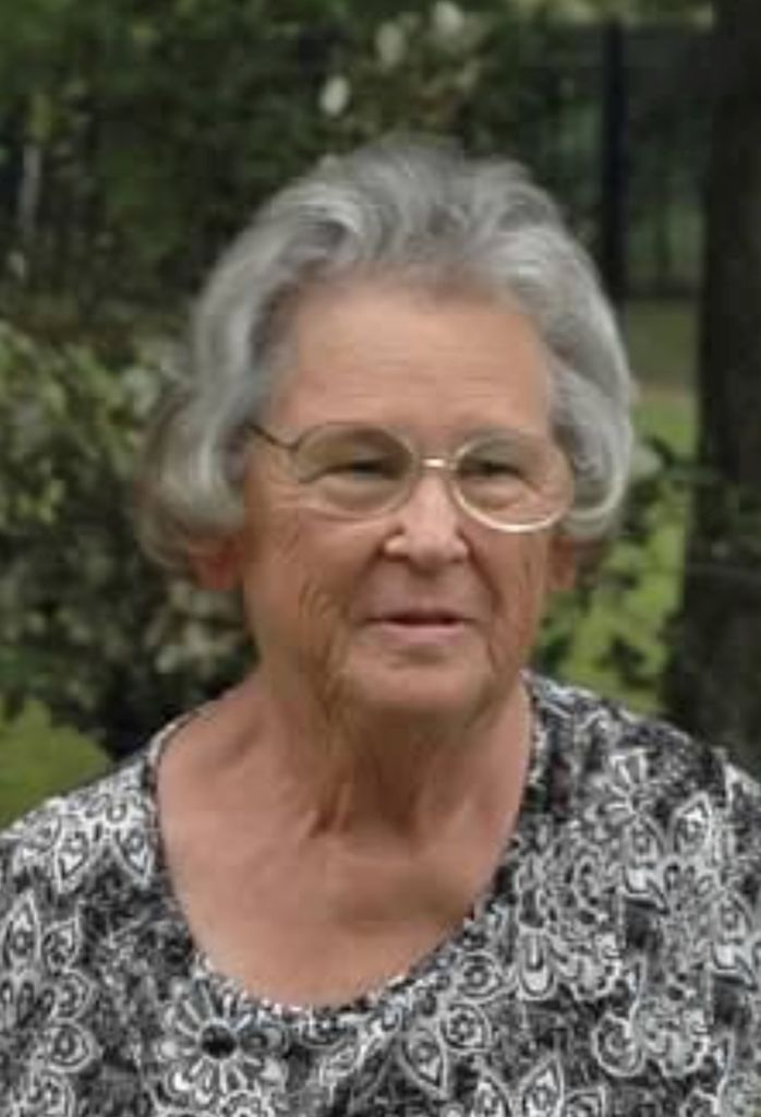Nadine Bond