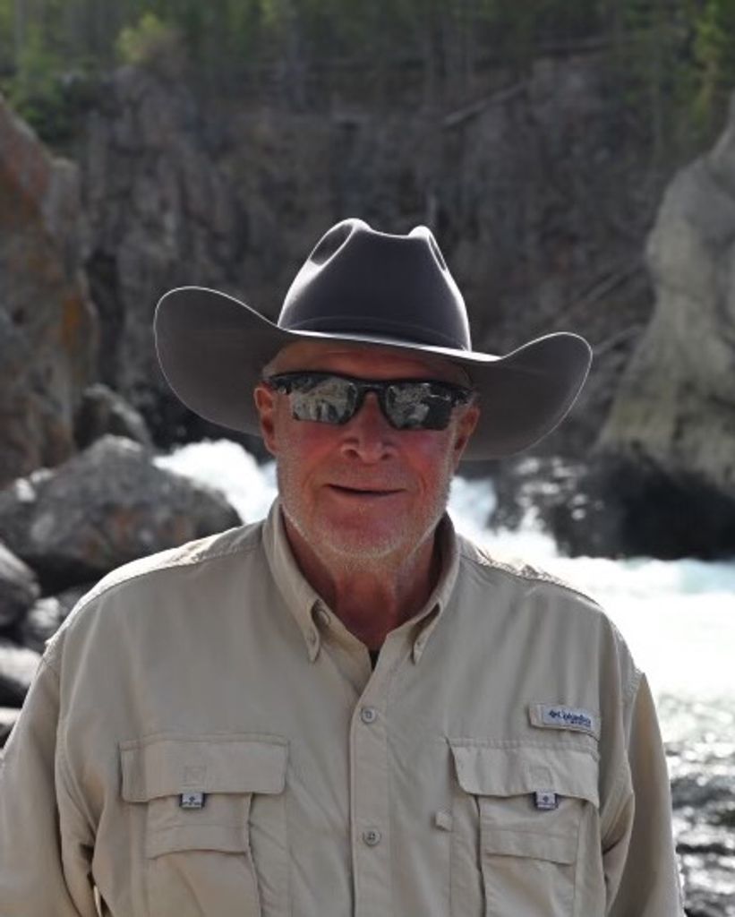 Carroll “Lee” Skiles Profile Photo