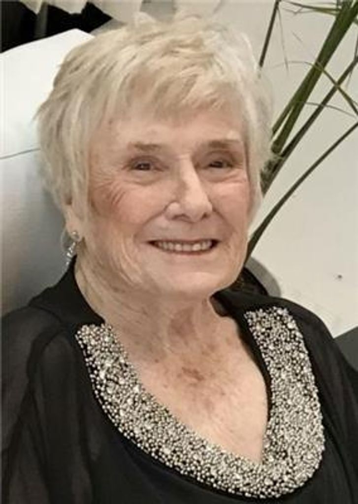 Lucienne Turner