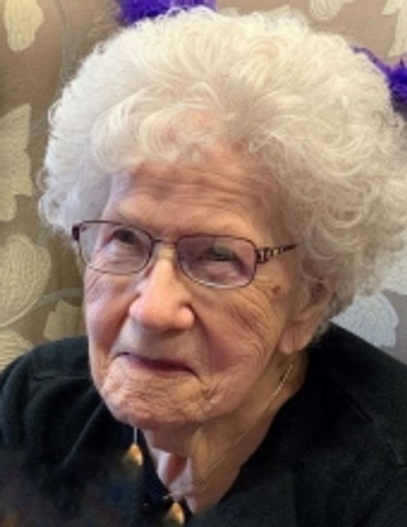 Vida Suzanne Curtis Profile Photo