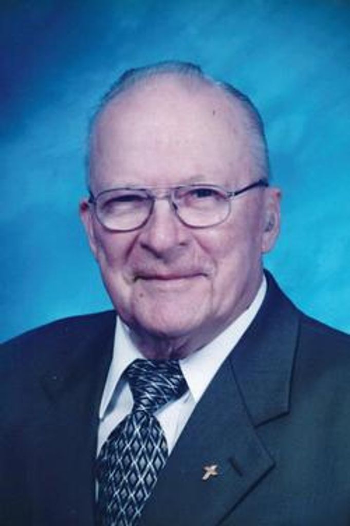 Raymond "Ray" Stoltenow