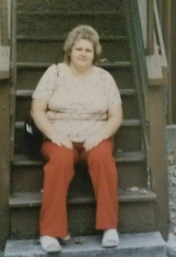 Evelyn Earlene (Smith)  Van Wey photo gallery thumbnail 15 of 28
