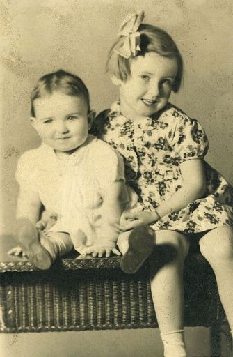 Roberta Seavey photo gallery thumbnail 30 of 61