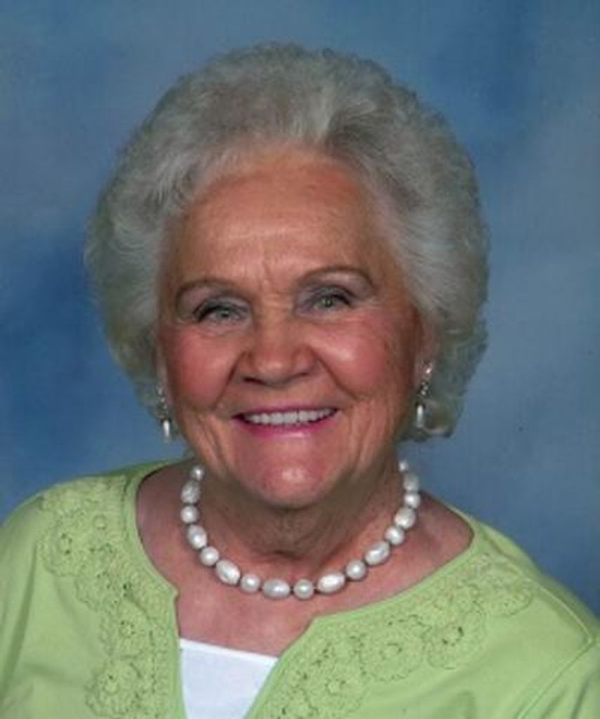 Evelyn Edna Hellebuyck Profile Photo