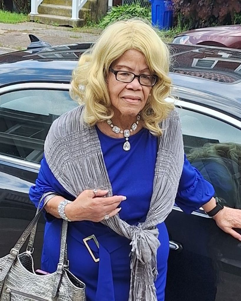 Ella Gamble Profile Photo