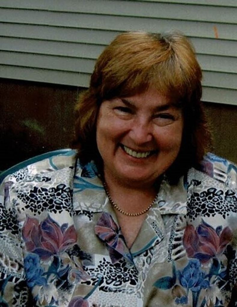 Janet R Lintur Profile Photo