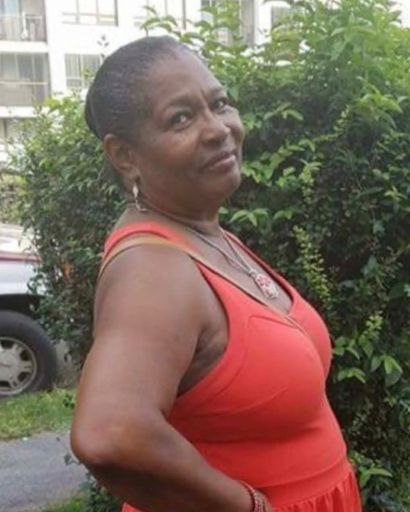 Elaine Brooks Profile Photo