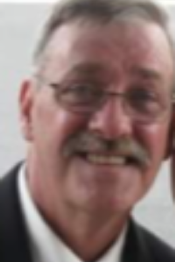 Robert Cummings Profile Photo