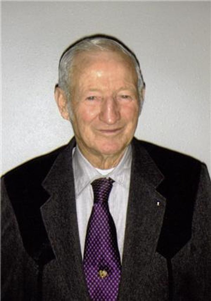 Helmuth F. Fischer Profile Photo