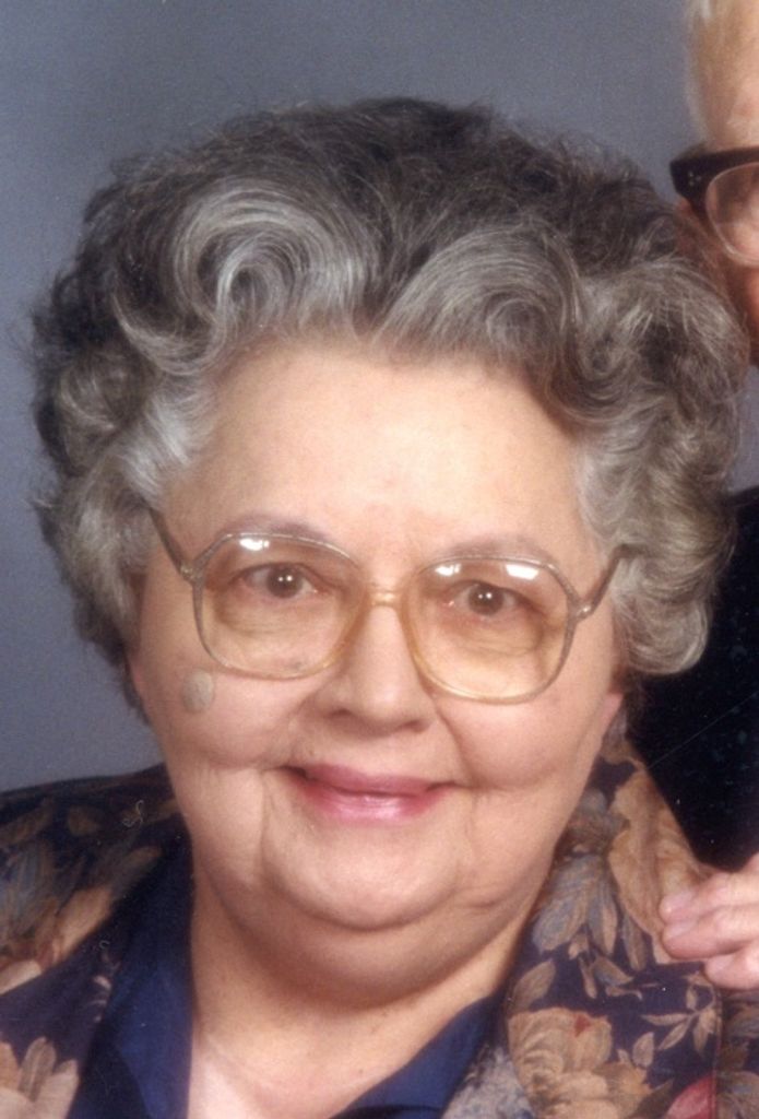 Dorothy (Mann)  Lee