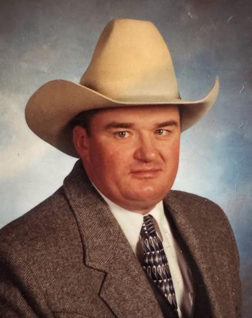 Steven D Freeland