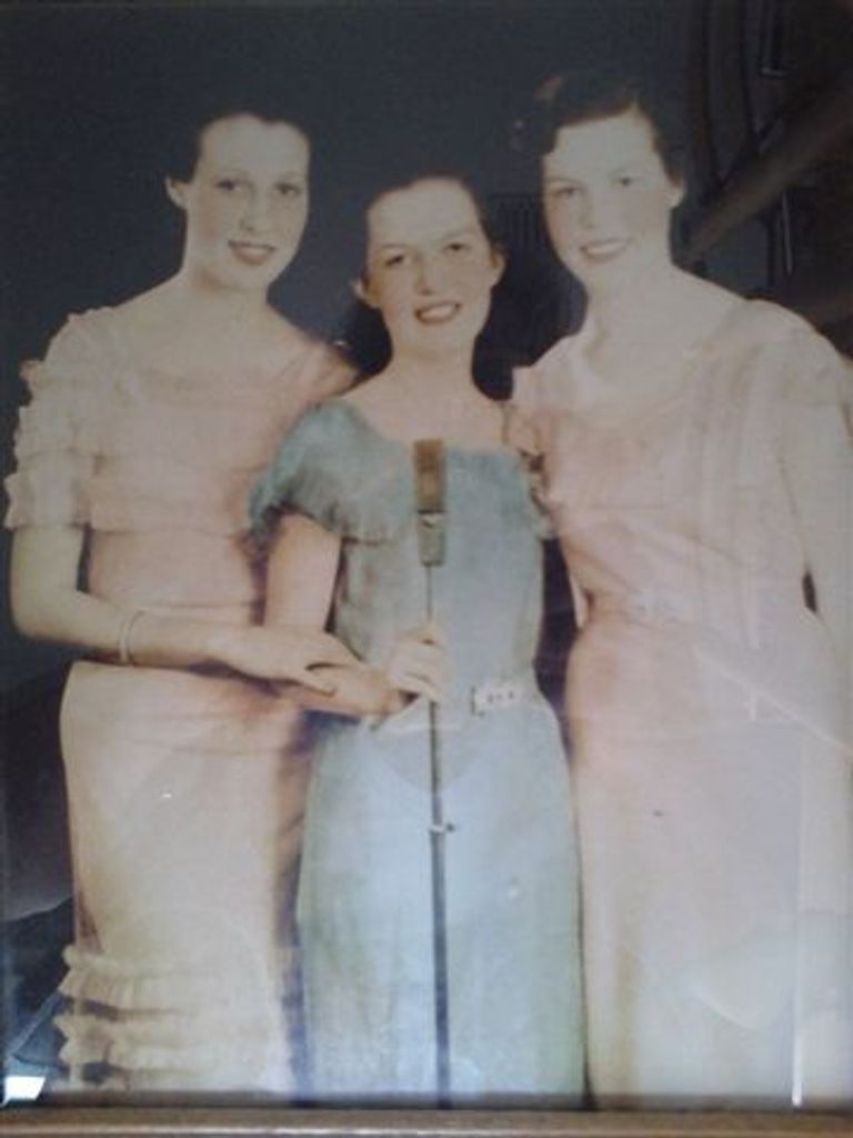 Lois Samuelson White