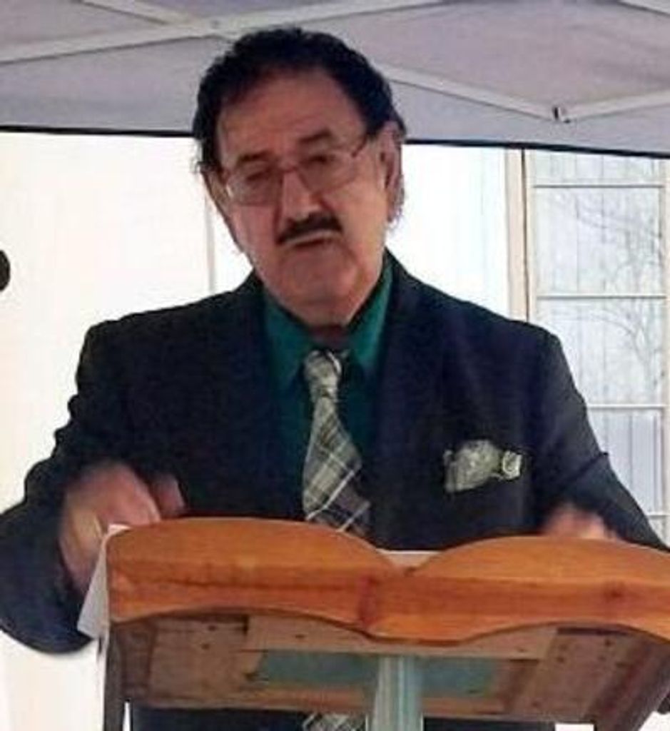 Roberto R. Gutierrez Profile Photo