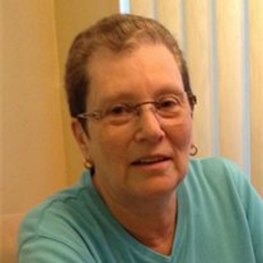 Lynn Sharon Findling