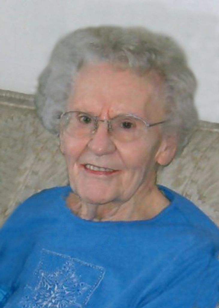 Loretta Lee