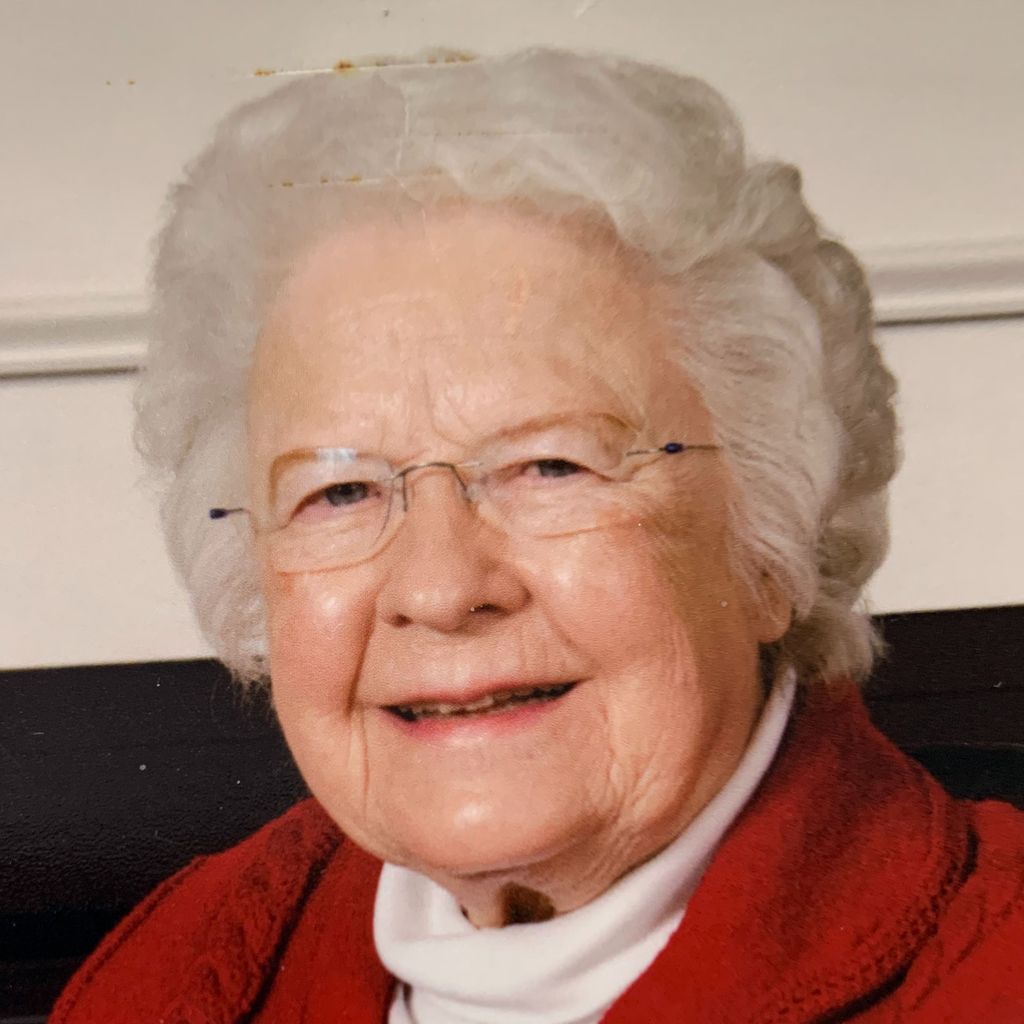 Flora Strecker Profile Photo