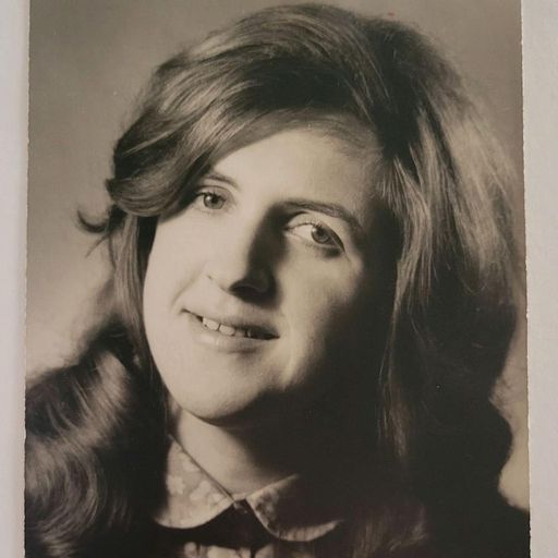 Anneliese Schnurr photo gallery thumbnail 2 of 2