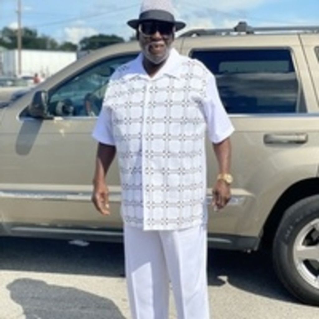 Charlie Thomas, Jr Profile Photo