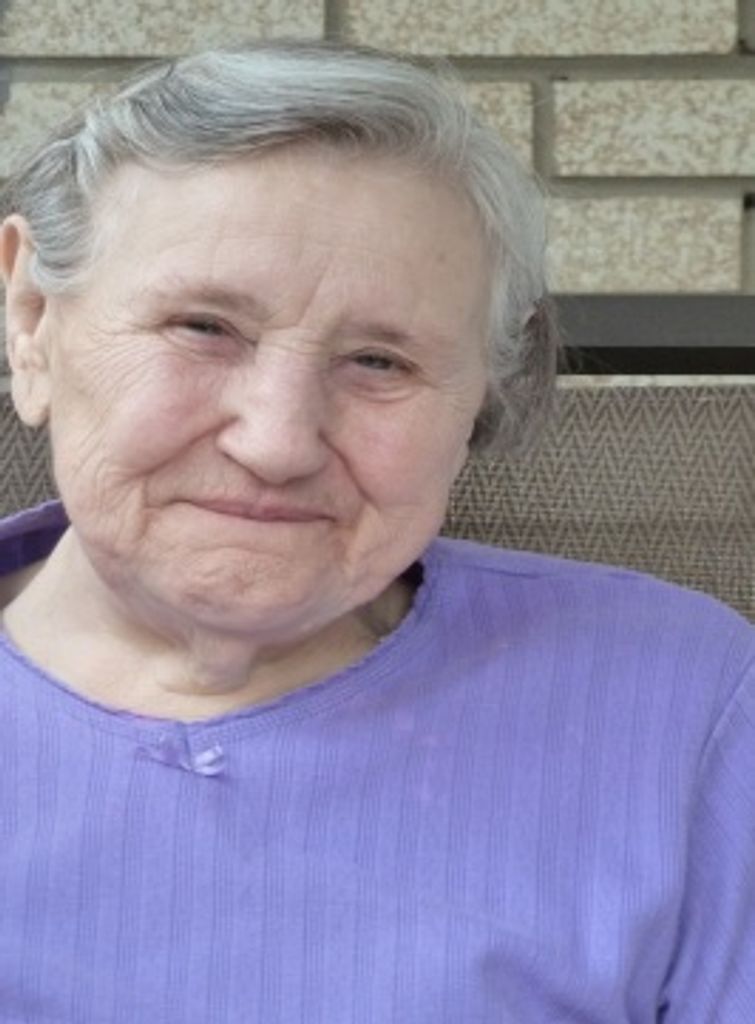 Elizabeth Veres