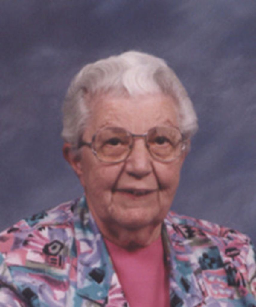 Josie Olive Hands Profile Photo