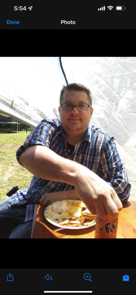 Derek Lee Collins Profile Photo
