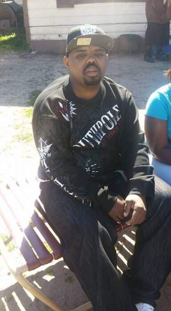 Terrance Darnell Profile Photo