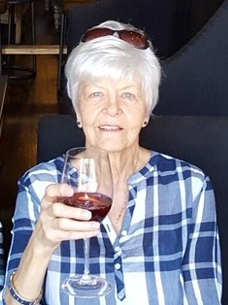 Evelyn D. (Andrews)  Burns