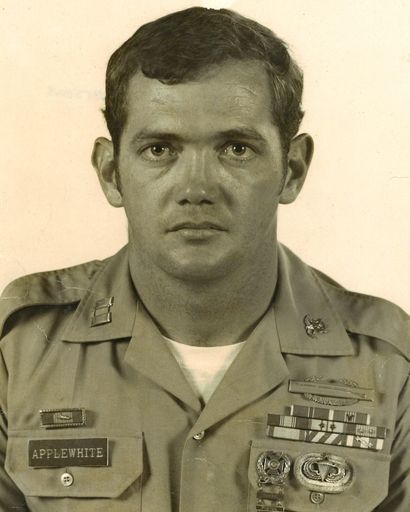 James Harvey Applewhite's obituary image