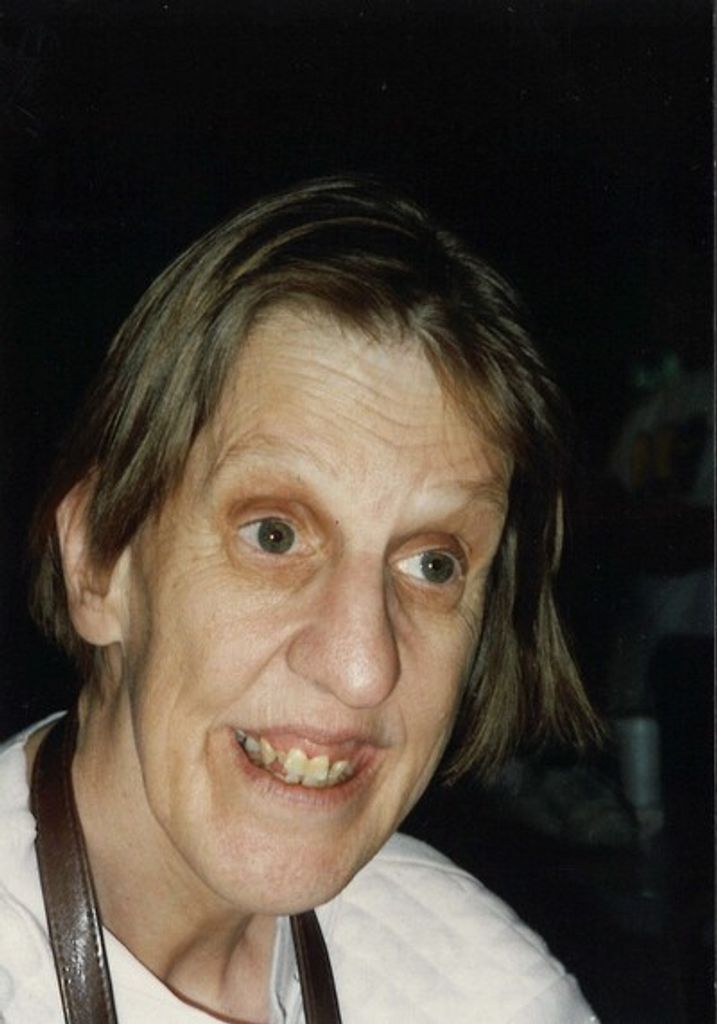 Nadine Holbrook Profile Photo