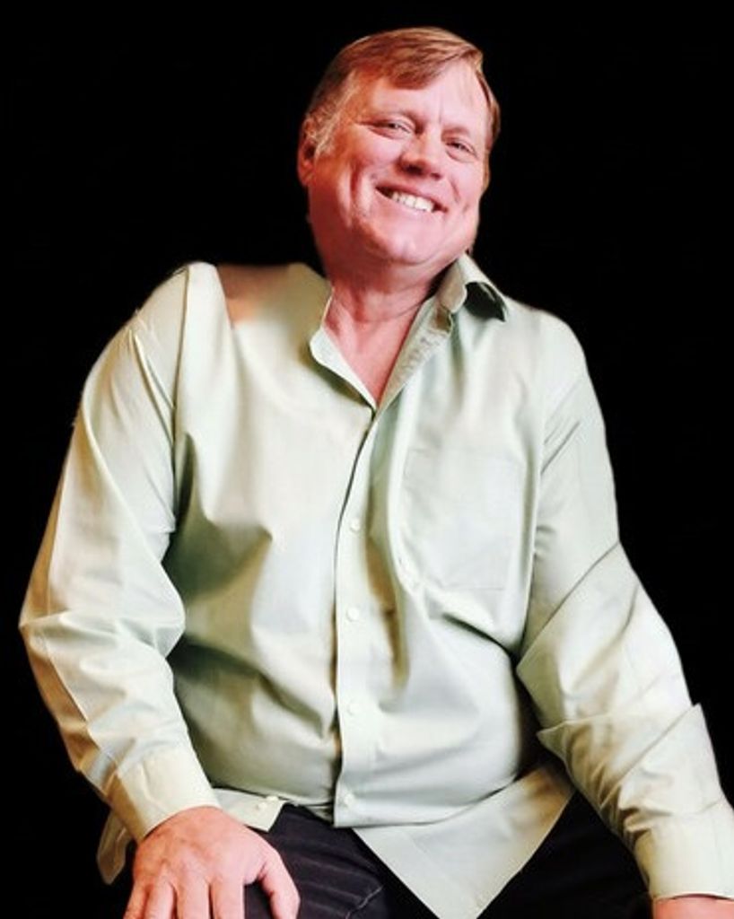 Dexter Clay Thomas Profile Photo