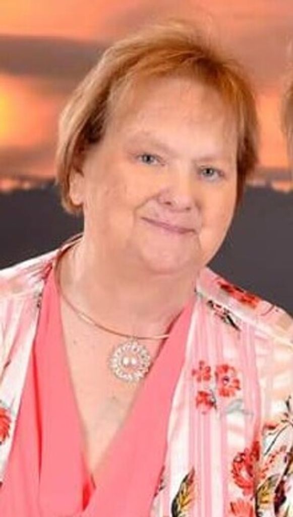 Gloria Reeves Profile Photo