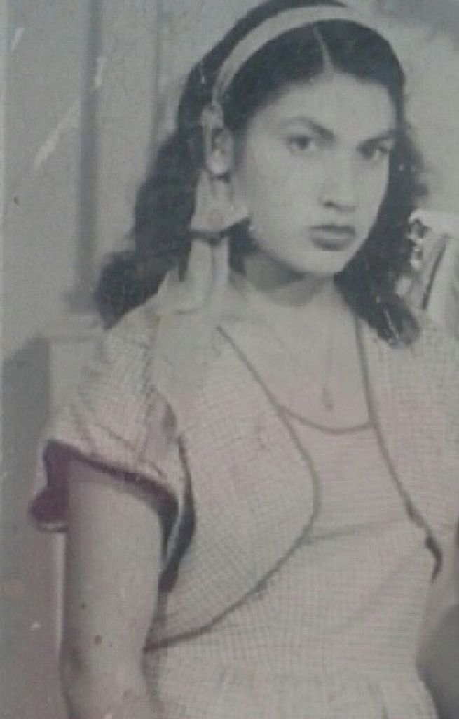 Julia (Rangel)  Robles