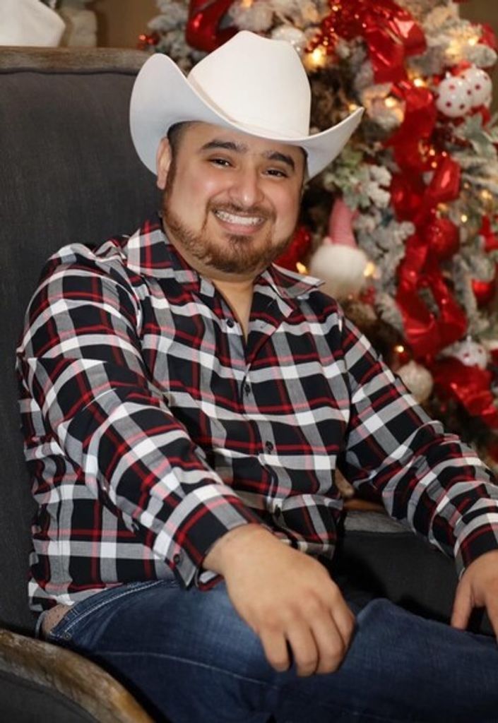 Heber Gonzalez Profile Photo