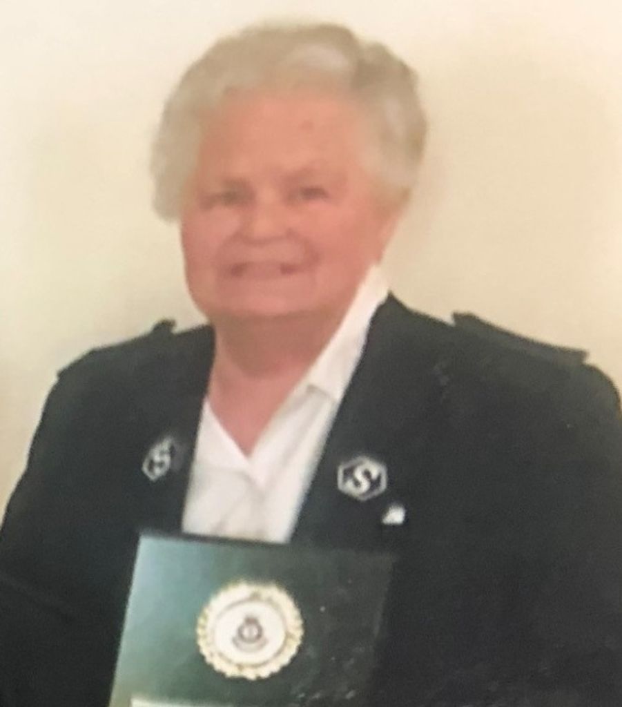 Loretta Collins