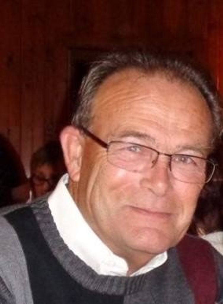 Larry E. Shinn
