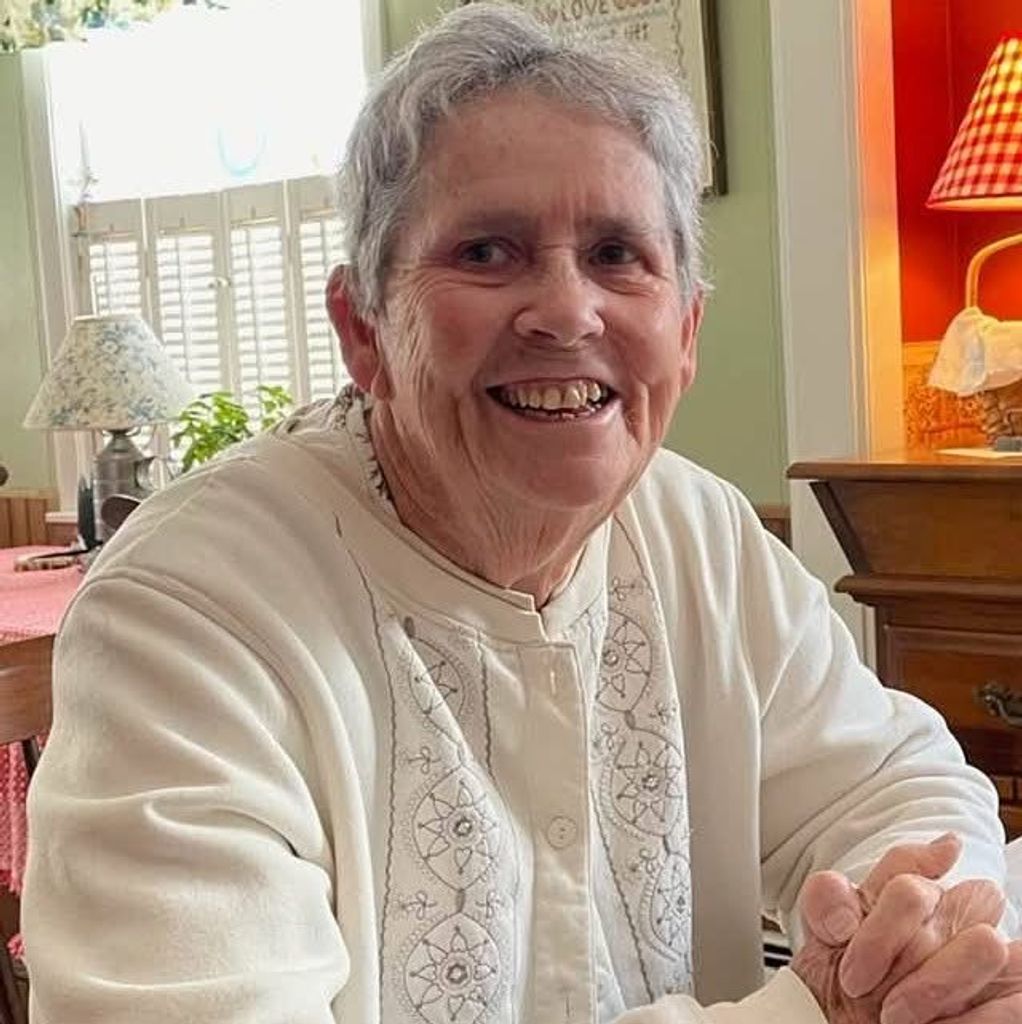 Donna Walls Carlstrom Profile Photo