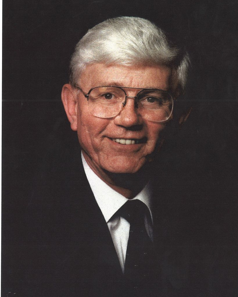 Charles C Millhollin