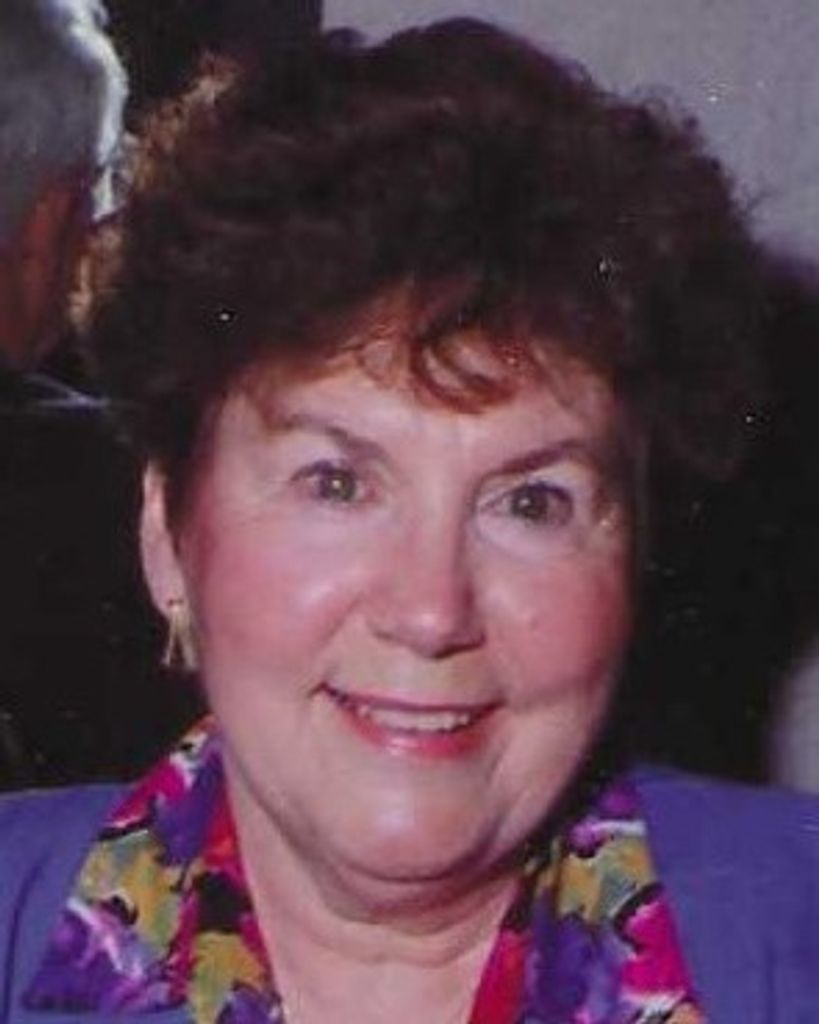 Lorraine (McIlvena) Renda Profile Photo