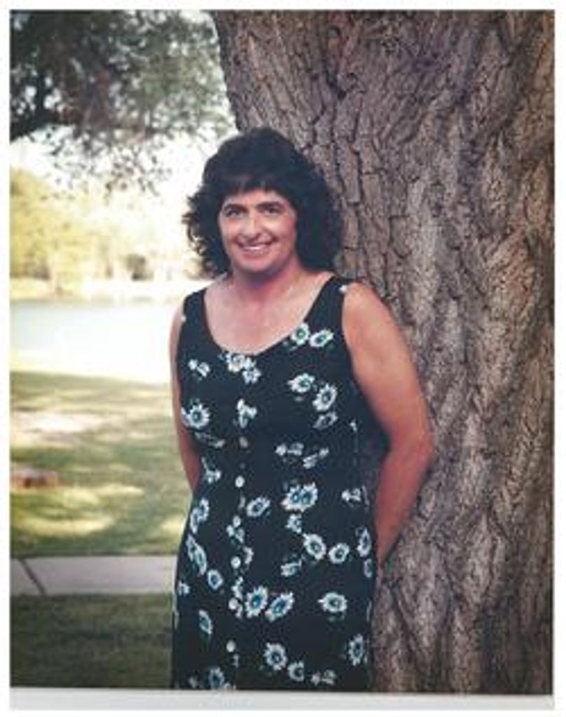 Louise "Luann" Ann (Ingram) Hinton Profile Photo