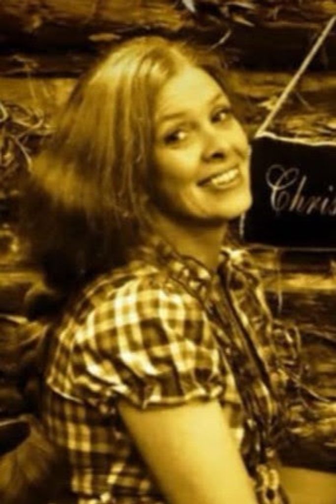 Cindy Ann Lobb Profile Photo