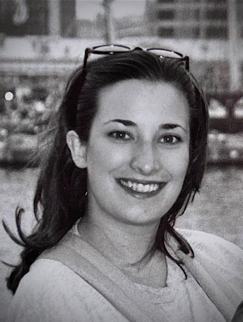 Tara Carter Lindholm Profile Photo